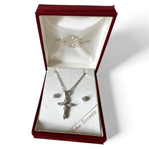 Elegant Silver Cross Necklace and Earring Set
